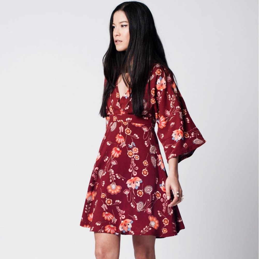 Q2 Maroon Floral Print Dress w/ Bat Sleeves - Picture 2 of 6